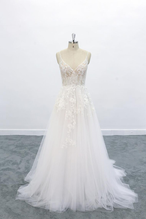 Graceful Appliques Tulle A-line Wedding Dress with Spaghetti Straps