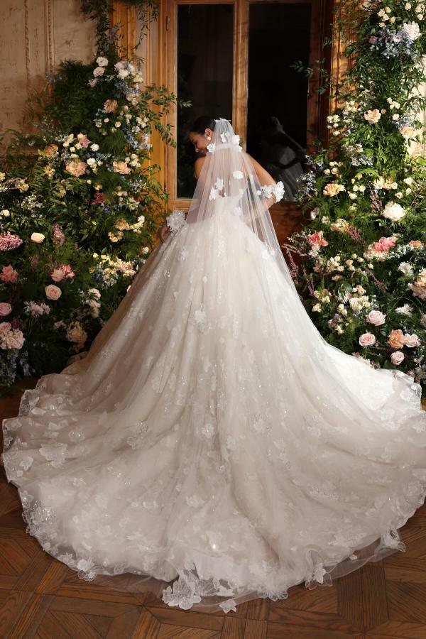 High neck Long sleeves Court Train Lace Wedding Dresses