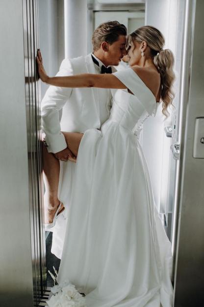 Off the shoulder Boho White Chiffon Wedding Dresses