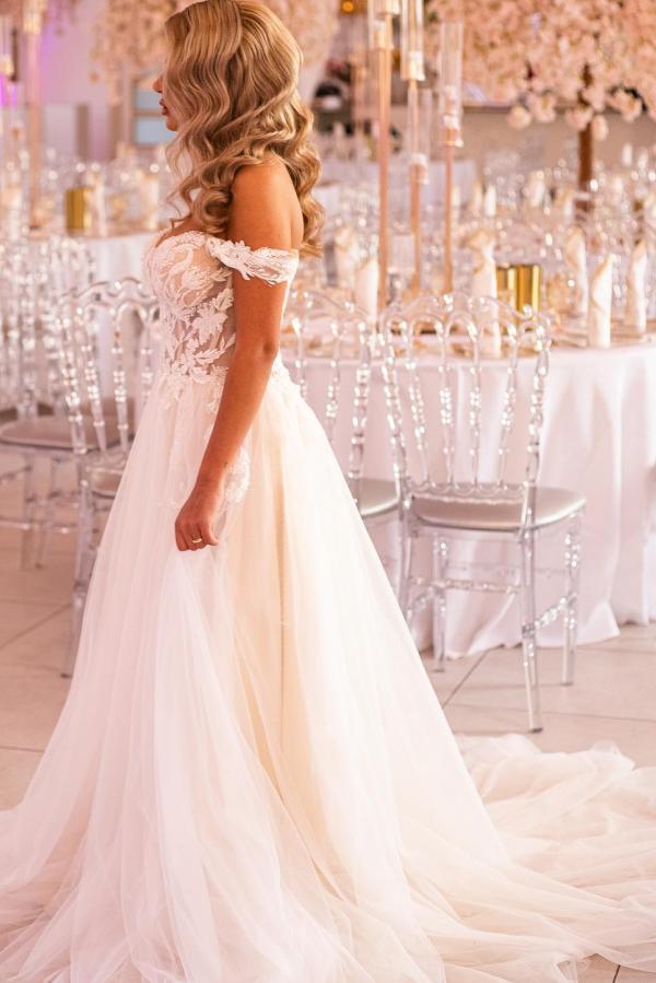 Off the shoulder White Lace Flowy Wedding Dresses