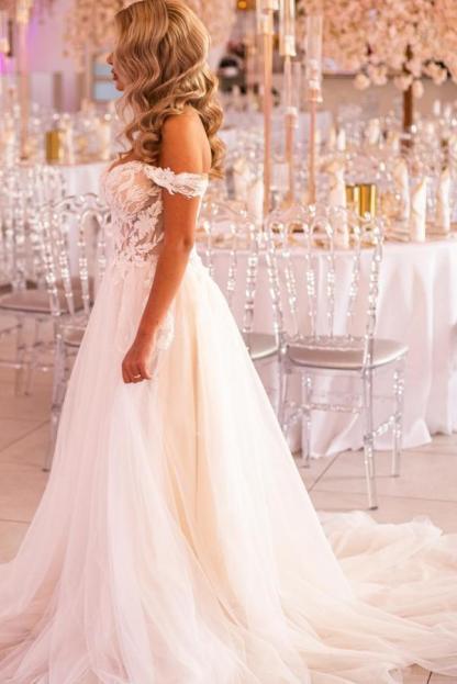 Off the shoulder White Lace Flowy Wedding Dresses