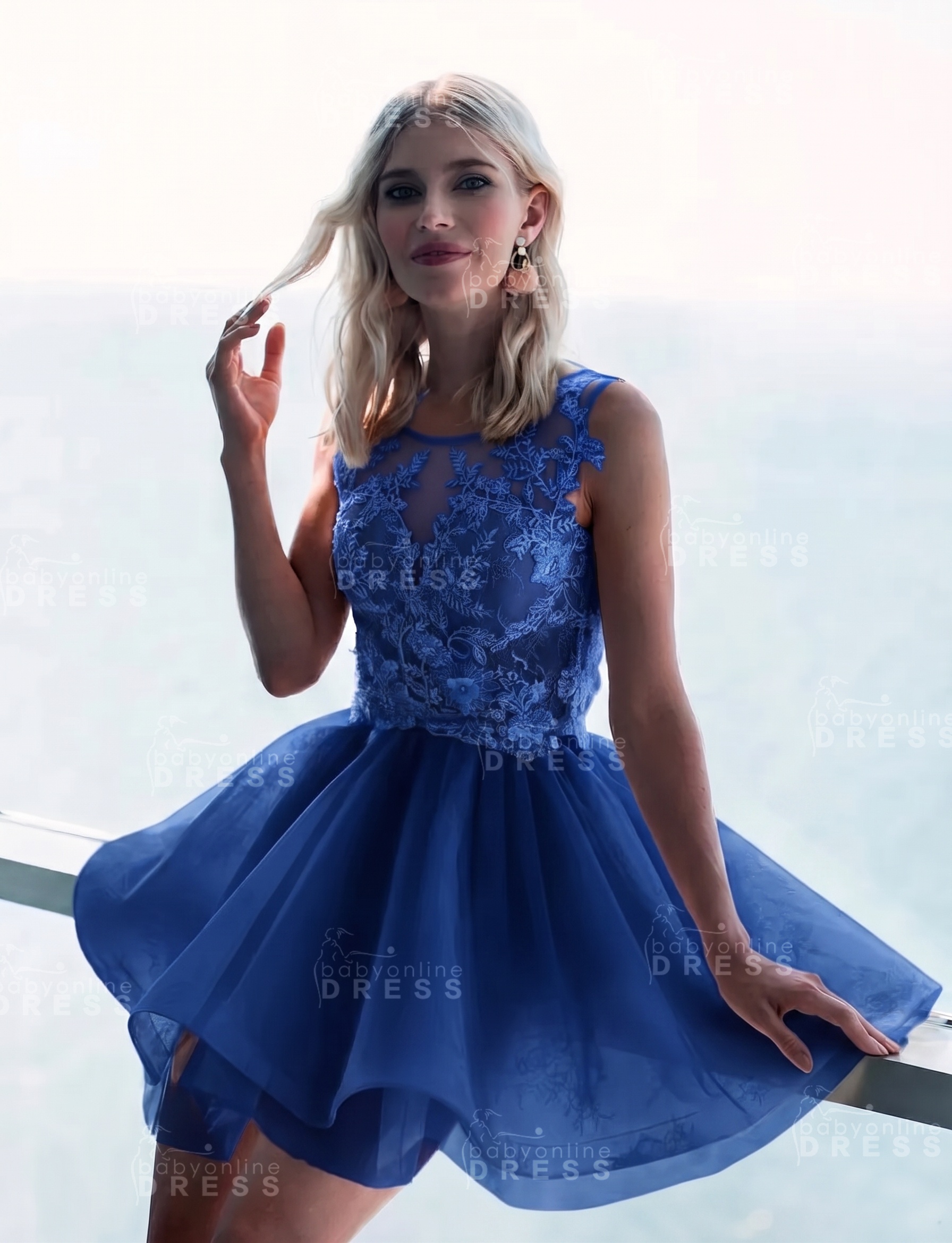 Sleeveless Lace Puffy Flowers A-Line Short Homecoming Dress with Appliques