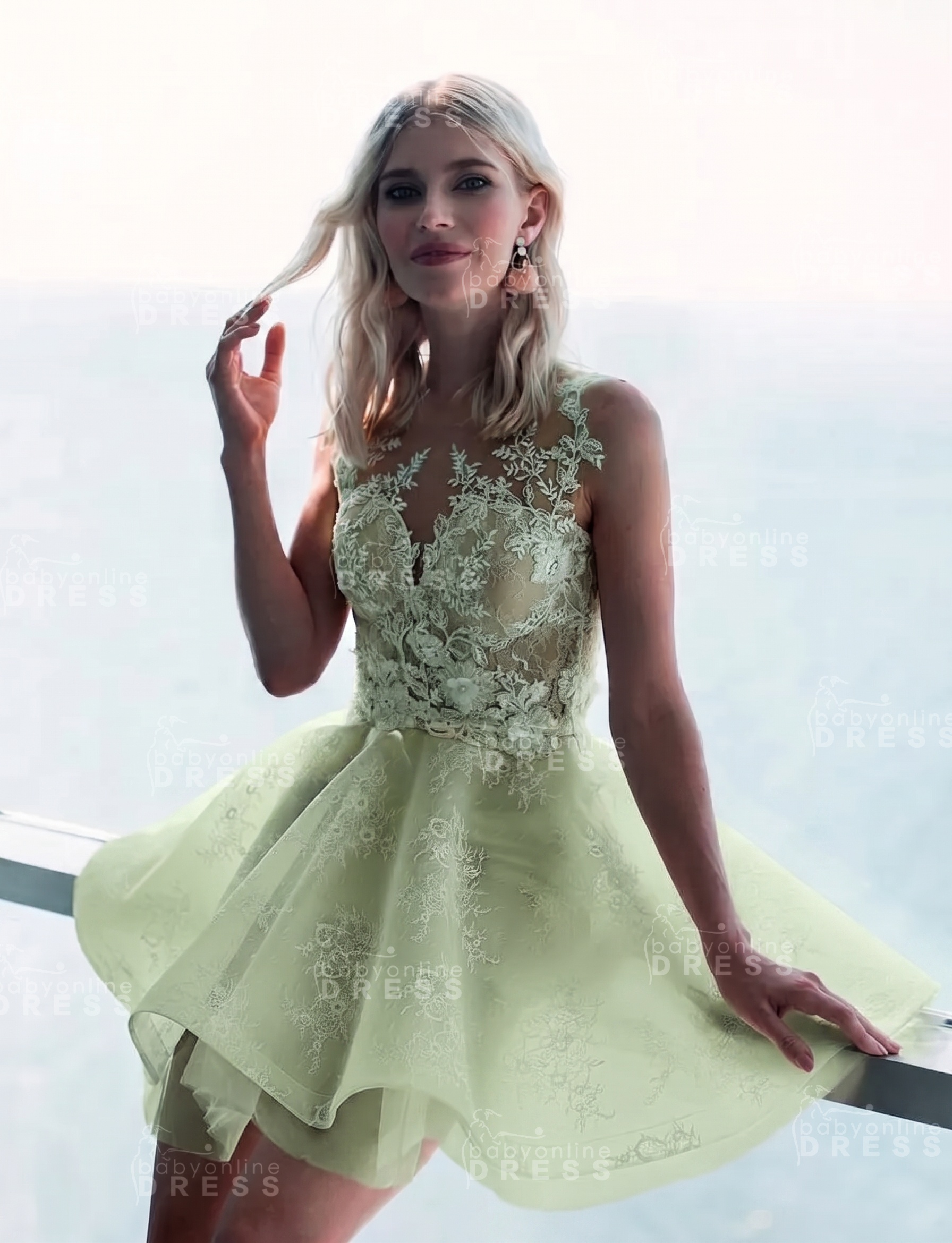 Sleeveless Lace Puffy Flowers A-Line Short Homecoming Dress with Appliques