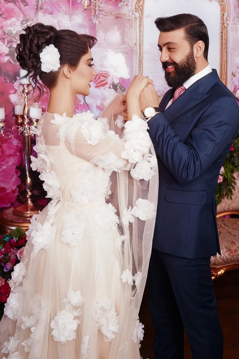 Square Neckline A-Line Tulle Appliques Lace Wedding Dresses Long Sleeve