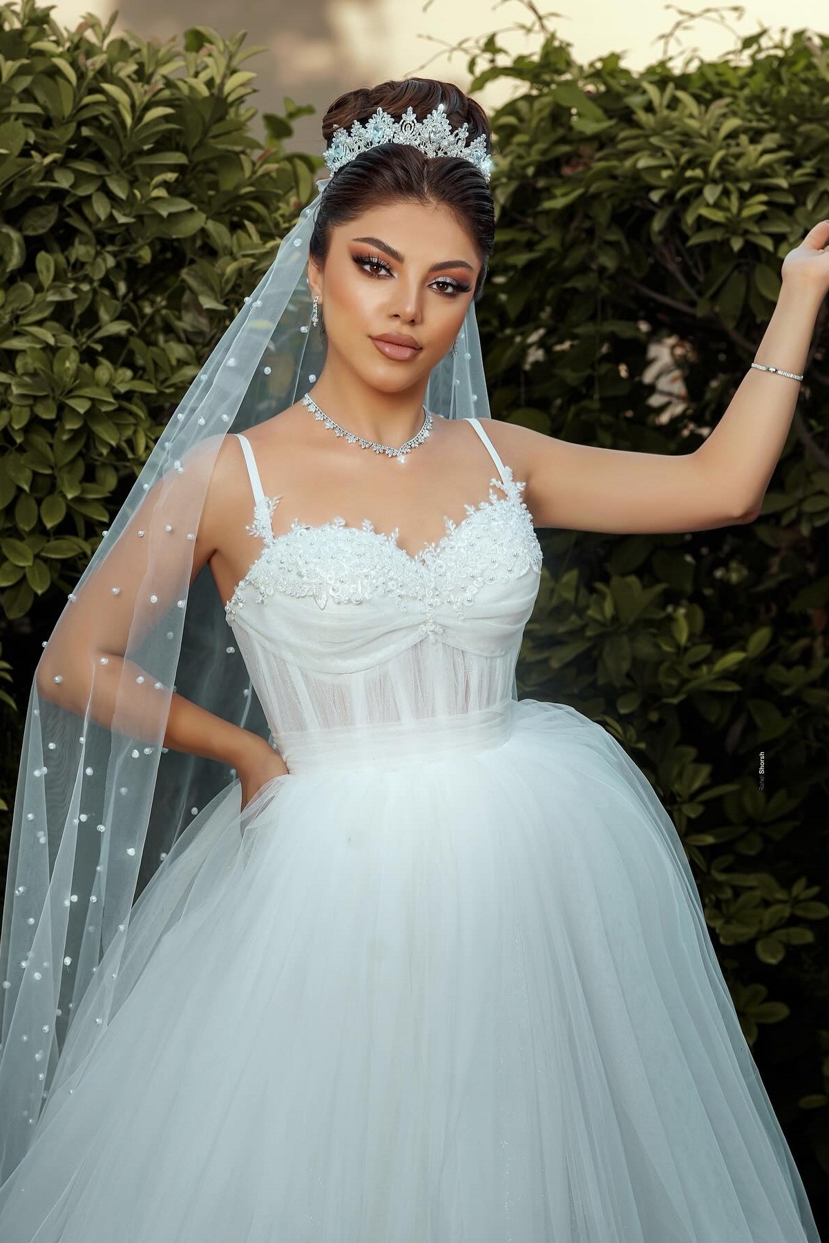 Sweetheart Spaghetti Straps Tulle Appliques Lace A-Line Wedding Dresses