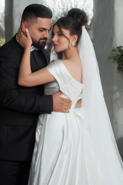 Unique One Shoulder Stain Sequin Mermaid Wedding Dresses