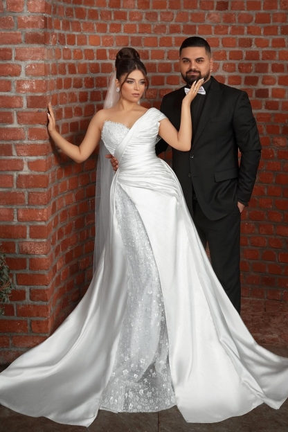 Unique One Shoulder Stain Sequin Mermaid Wedding Dresses