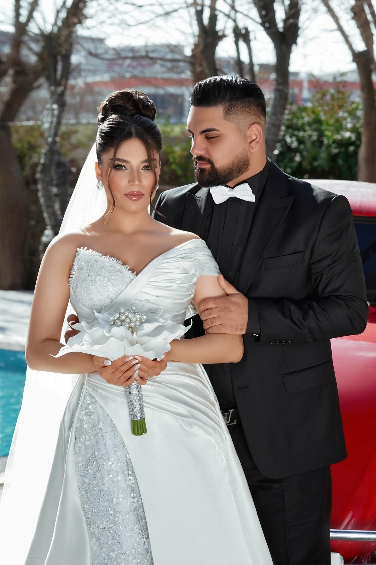 Unique One Shoulder Stain Sequin Mermaid Wedding Dresses