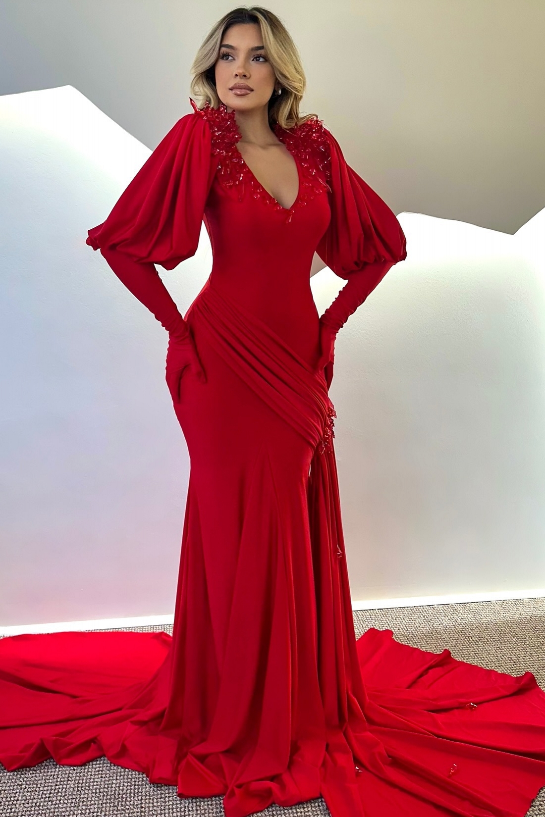 Unique V-neck Satin Ruched Mermaid Evening Dresses Long Sleeves