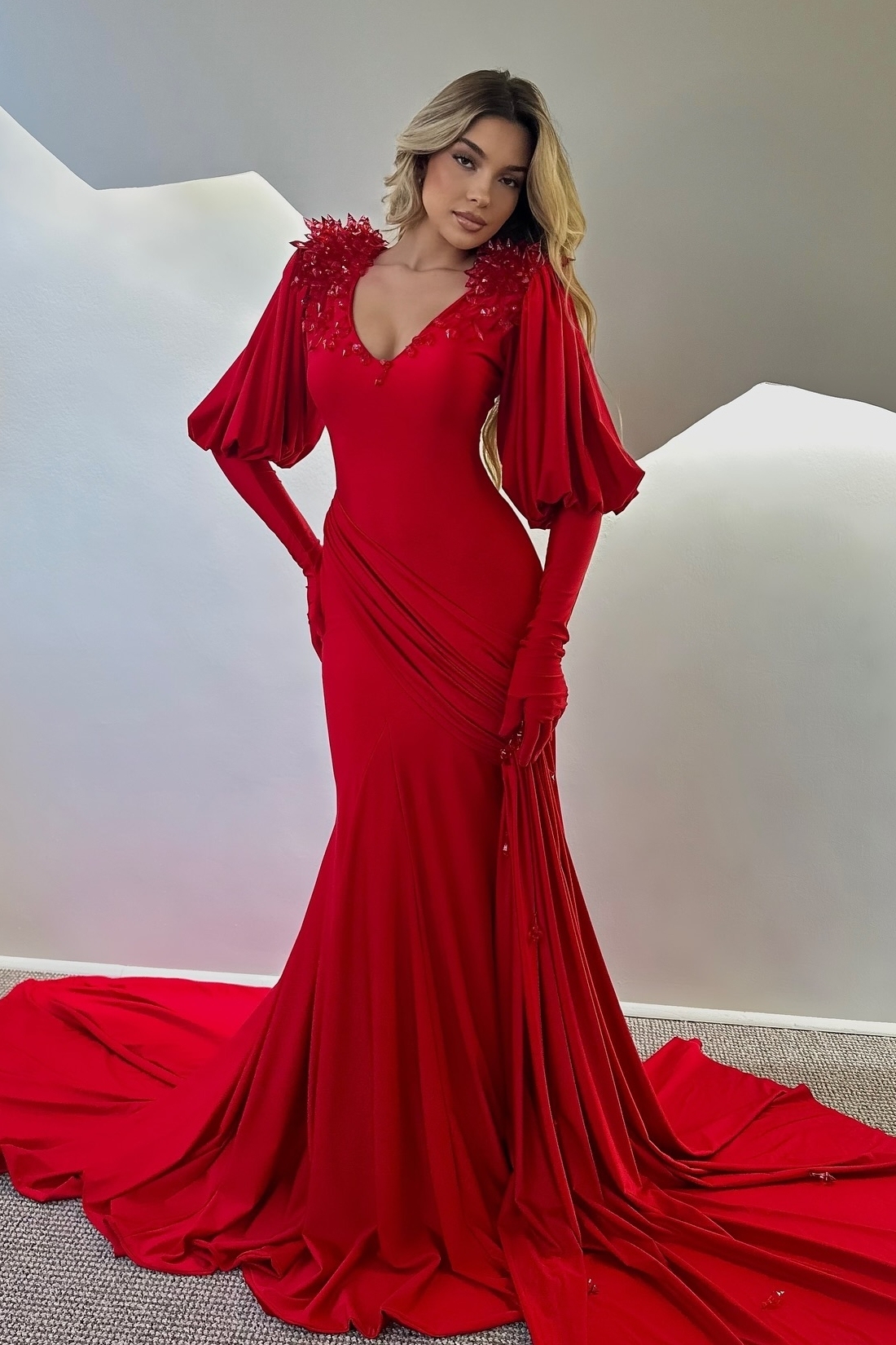 Unique V-neck Satin Ruched Mermaid Evening Dresses Long Sleeves