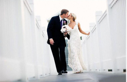 Elegant Full Lace Wedding Dress Open Back Sleeveless Summer Wedding Gowns