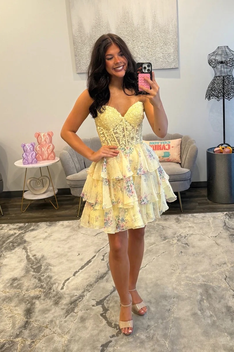 Pink Sweetheart Lace Corset Floral Ruffles A-Line Short Homecoming Dress