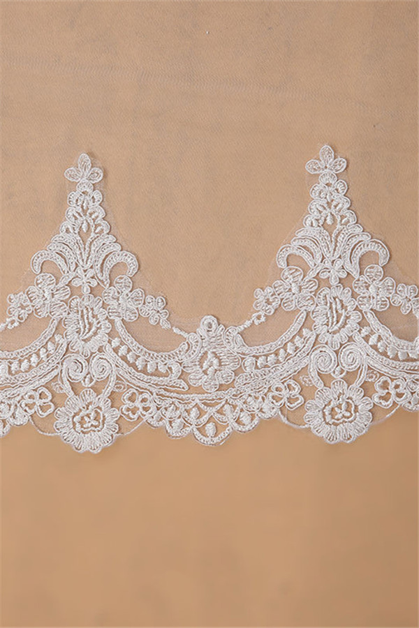 Floral Elegant Tulle Lace Applique Edge 3*1.5M Wedding Gloves with Comb