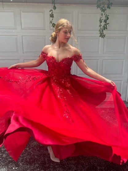 Off the shoulder burgundy sweetheart lace prom dress