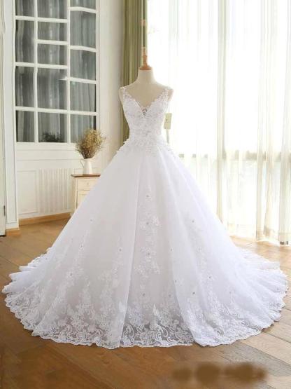 Luxury Lace Beaded Wedding Dresses 2021 V Neck Straps Long Ball Gown Wedding Party Bridal Dress