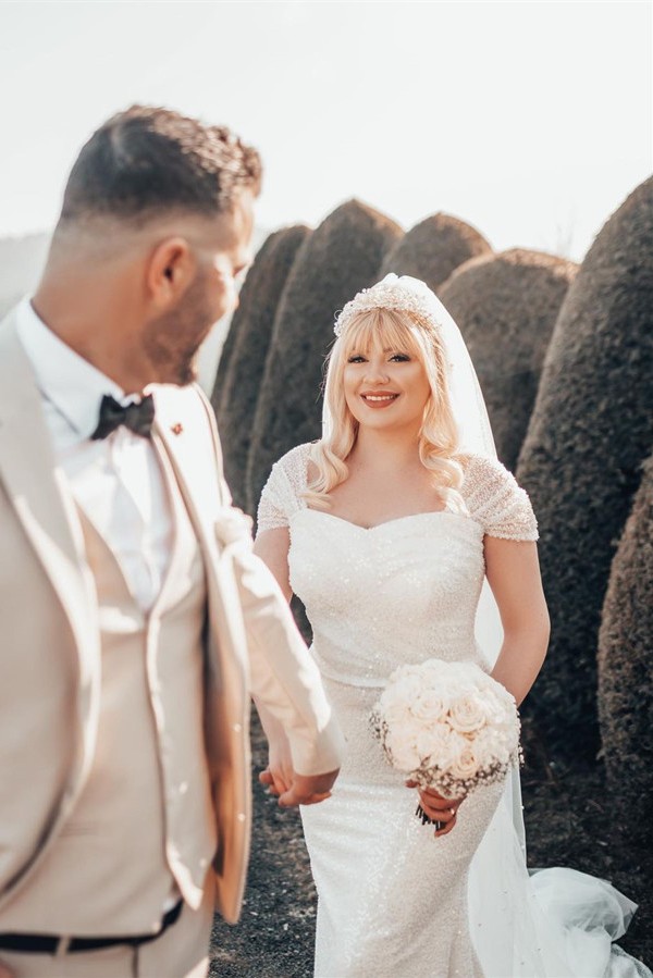 Exquisite Floor Length Sweetheart Portrait Mermaid Lace Satin Wedding Dress with Watteau Train