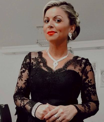 Elegant Long sleeves Black V-neck Satin Lace Evening Dresses