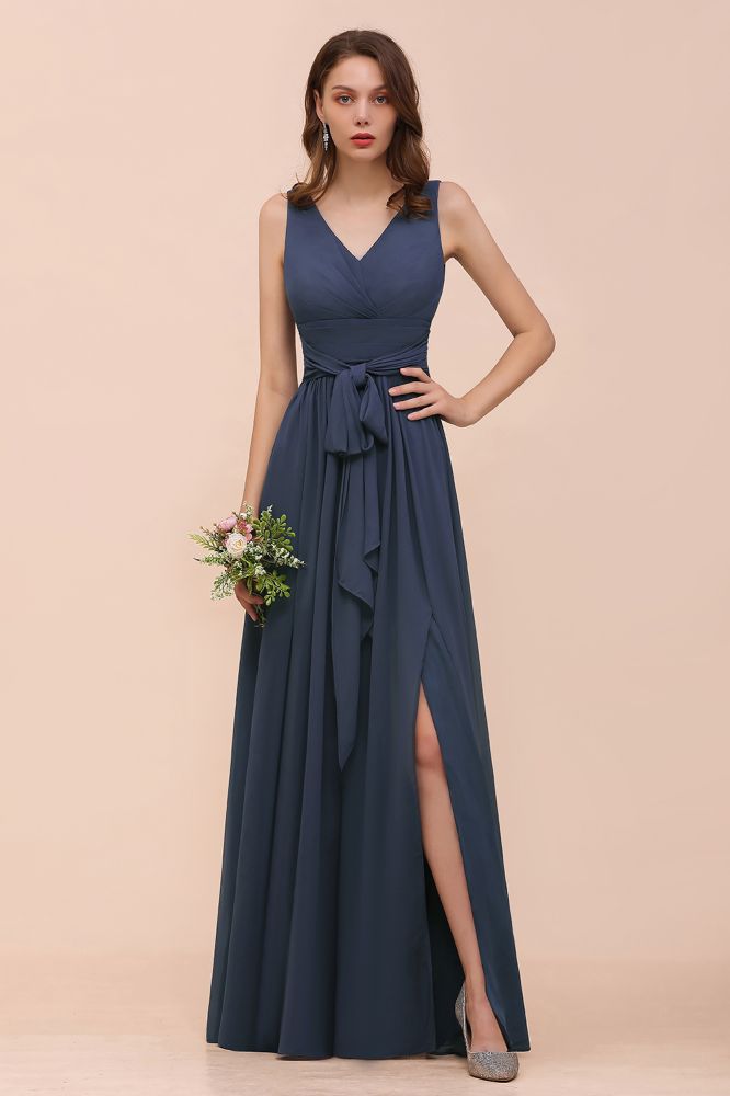 Chic Sleeveless A-line Bridesmaid Dress V-Neck Side Slit Formal Party Dress