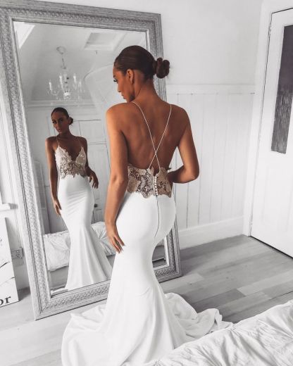 Sexy V-Neck Lace Spaghetti Strap Mermaid Wedding Dress Open Back Bridal Gown