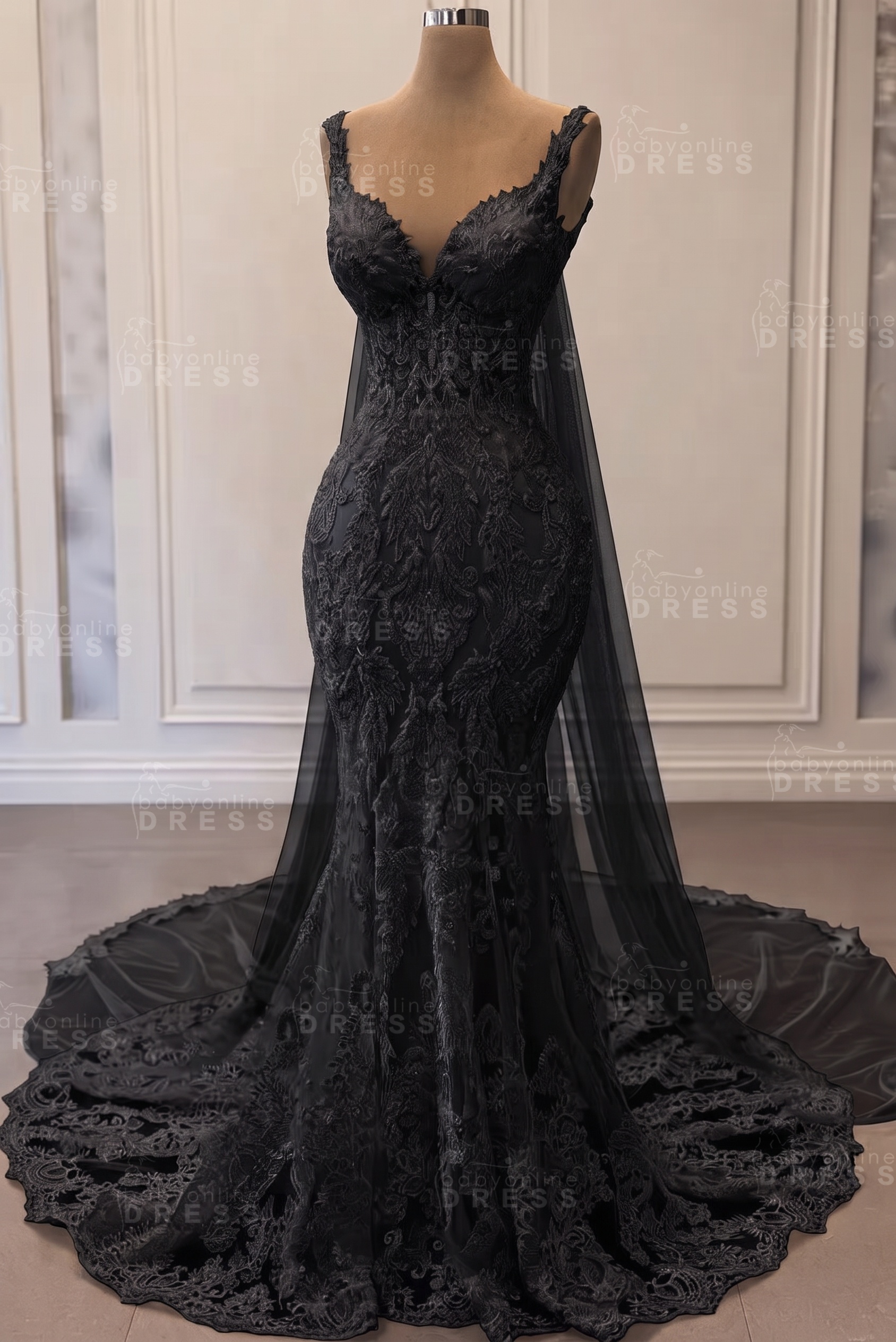 Classy Column Chapel  Mermaid Long Lace Wedding Dress with Straps