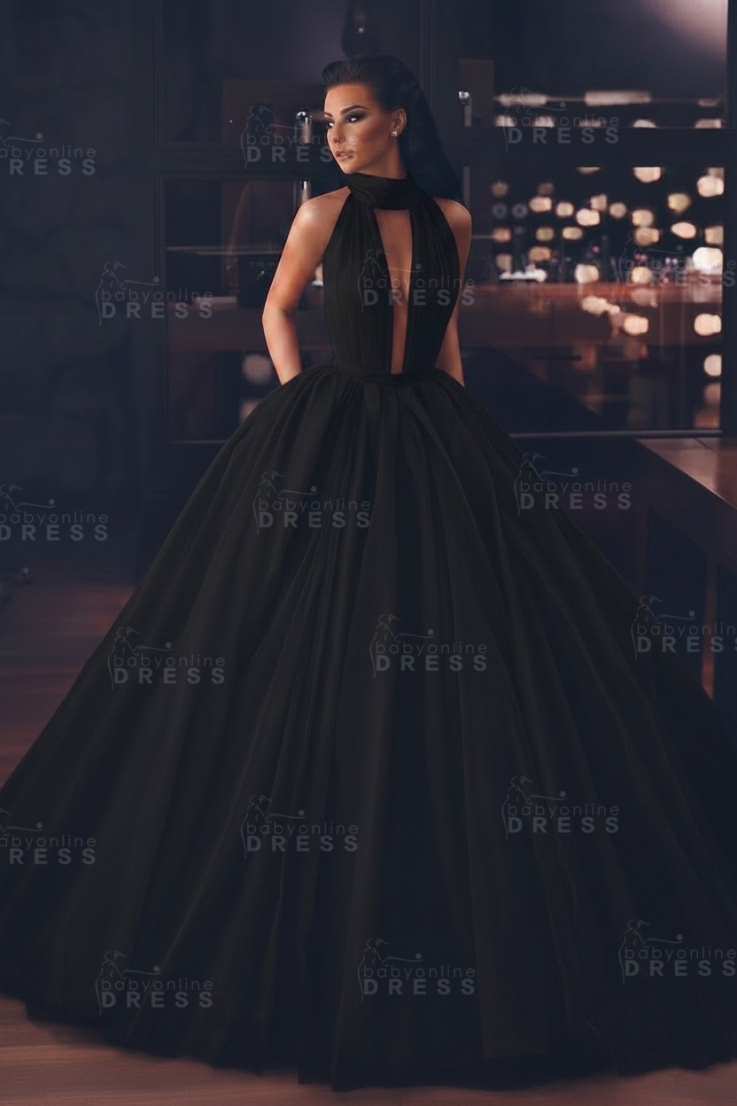 Sexy High-Neck Sleeveless Ball Gown Evening Dress with Pockets
