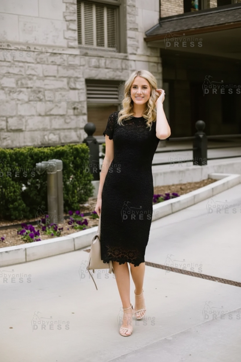 Elegant Short Knee-length Lace Homecoming Dresses with Short Sleeves