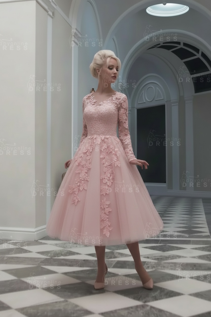 Vintage Ivory Long sleeves Lace appliques Short Wedding Dress
