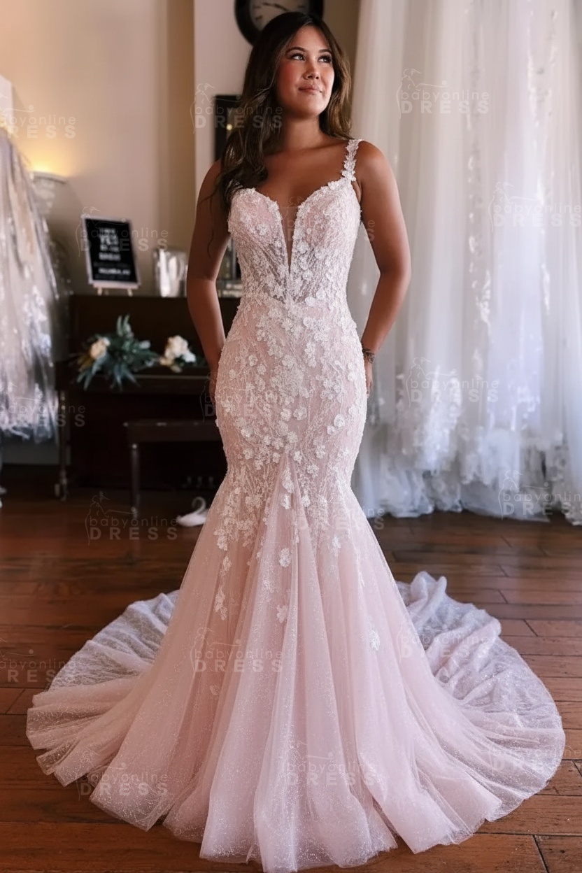 Sweetheart Mermaid Lace Wedding Dress with Floral Appliques