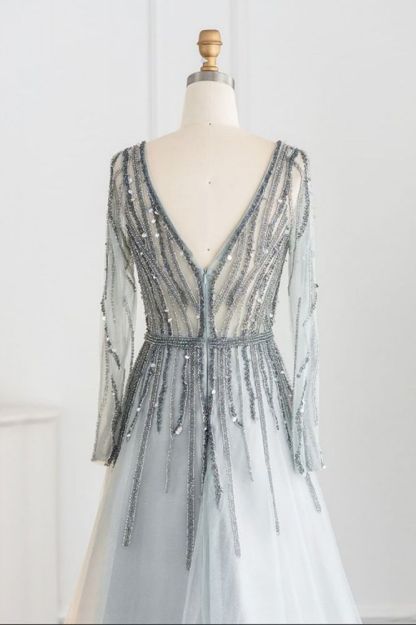Elegant Sequins Beading A-line Eveing Party Dress V-neck Long Sleeves Tulle Party Gown