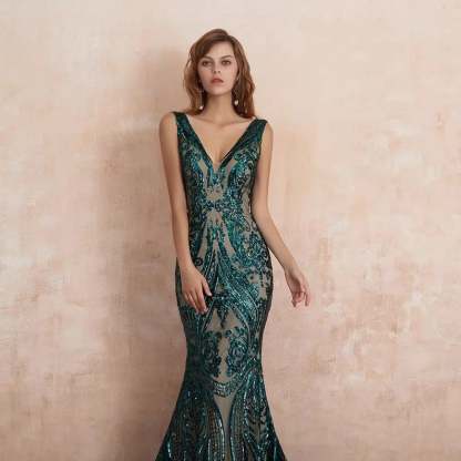 Stylish V-Neck Sleeveless Mermaid Prom Maxi Gown with Glitter Sequins Appliques