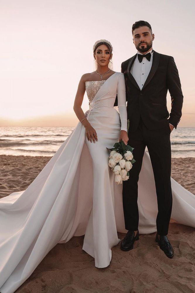 Sexy One Shoulder Ruffle Satin Sparkly Seqiuns Mermaid Bridal Dress with Sweep Court Train