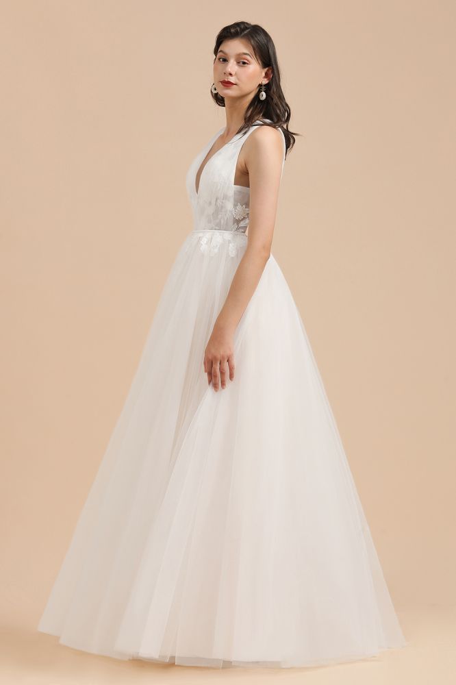 Ivory V-Neck Tulle Lace Appliques Simple Wedding Dress Garden Wedding Gowns Floor Length