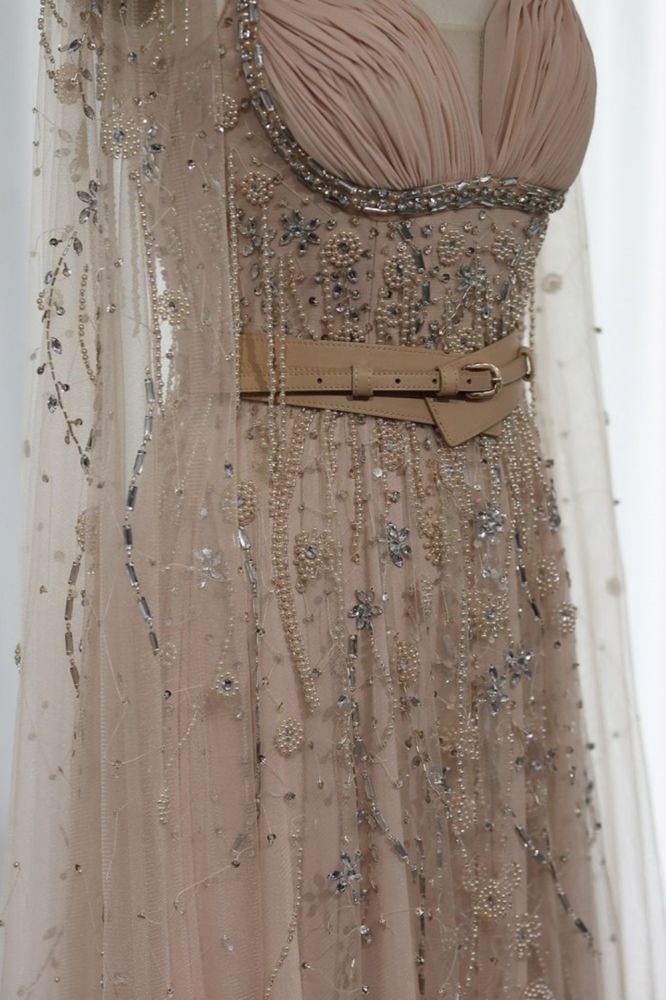 Charming Sweetheart Tulle Beading Long Evening Dress Cape Sleeves Formal Dress with belt