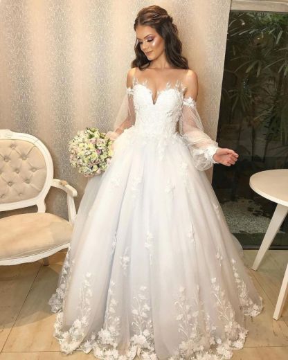 Elegant Off Shoulder Bubble Sleeves Aline Tulle Lace Wedding Dress for Women
