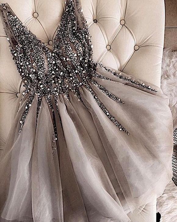 V-neck Beading Sequins Homecoming Dresses Short | Sexy Silver Grey Hoco Dresses