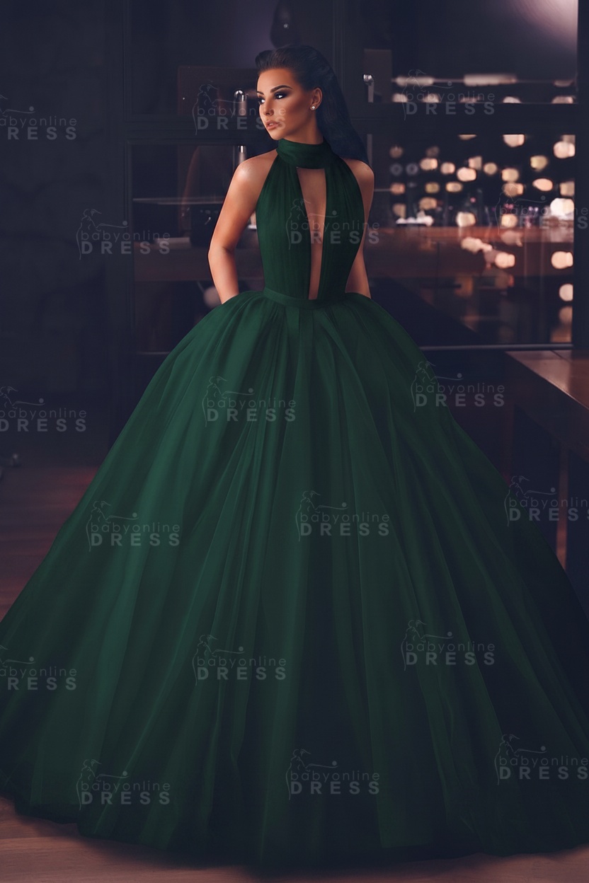 Sexy High-Neck Sleeveless Ball Gown Evening Dress with Pockets