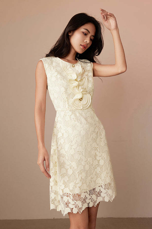 Yellow Strapless A-Line Lace Short Dresses