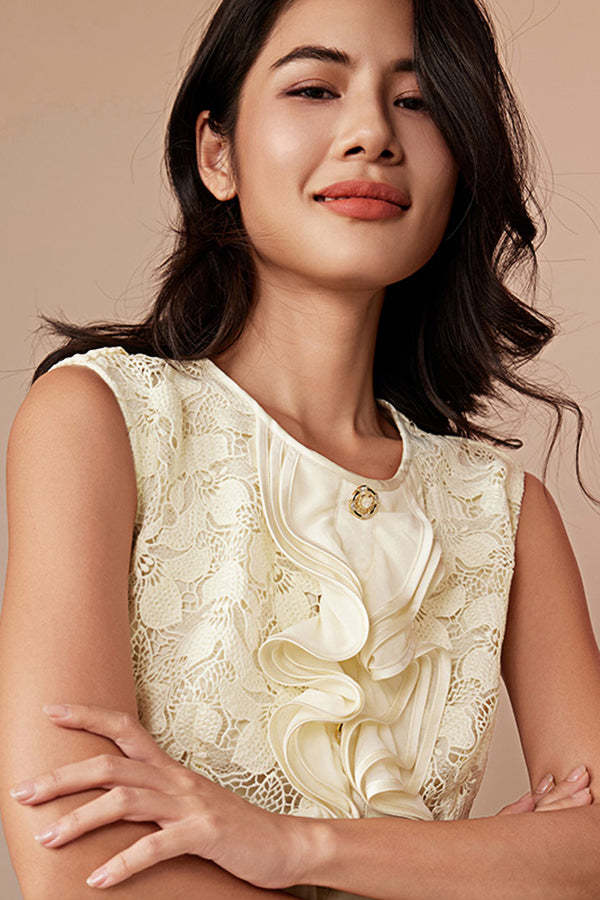 Yellow Strapless A-Line Lace Short Dresses