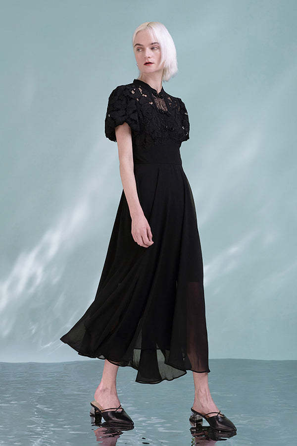 Black A-Line Dresses Short Sleeves with Applique