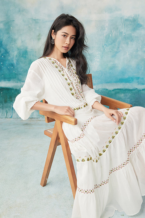 White A-Line Chiffon Long Dresses Long Sleeves