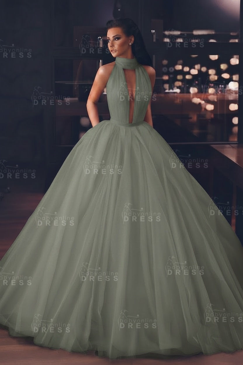 Sexy High-Neck Sleeveless Ball Gown Evening Dress with Pockets
