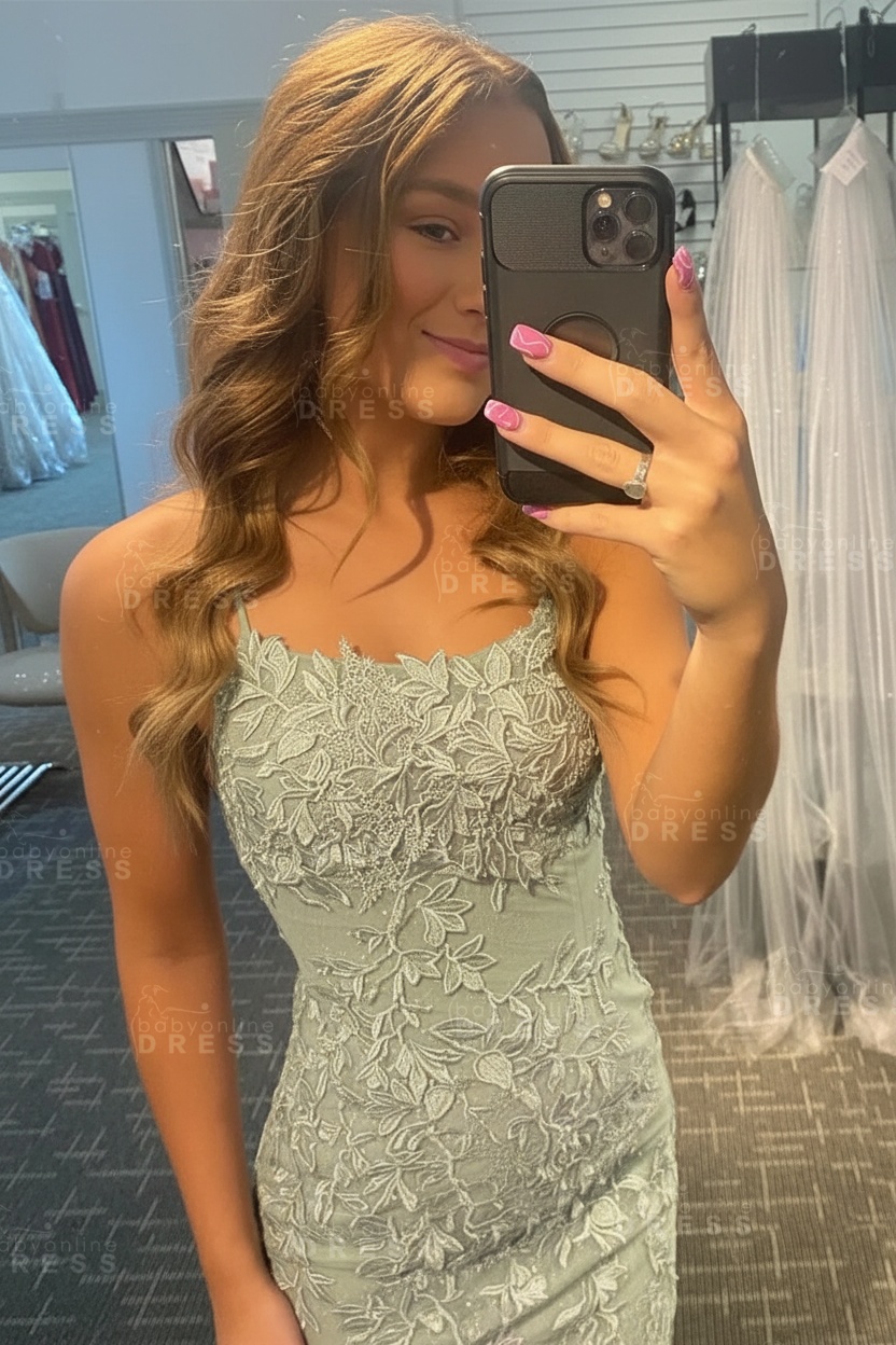 Lilac Spaghetti Straps Lace-up Short Homecoming Dress with Appliques