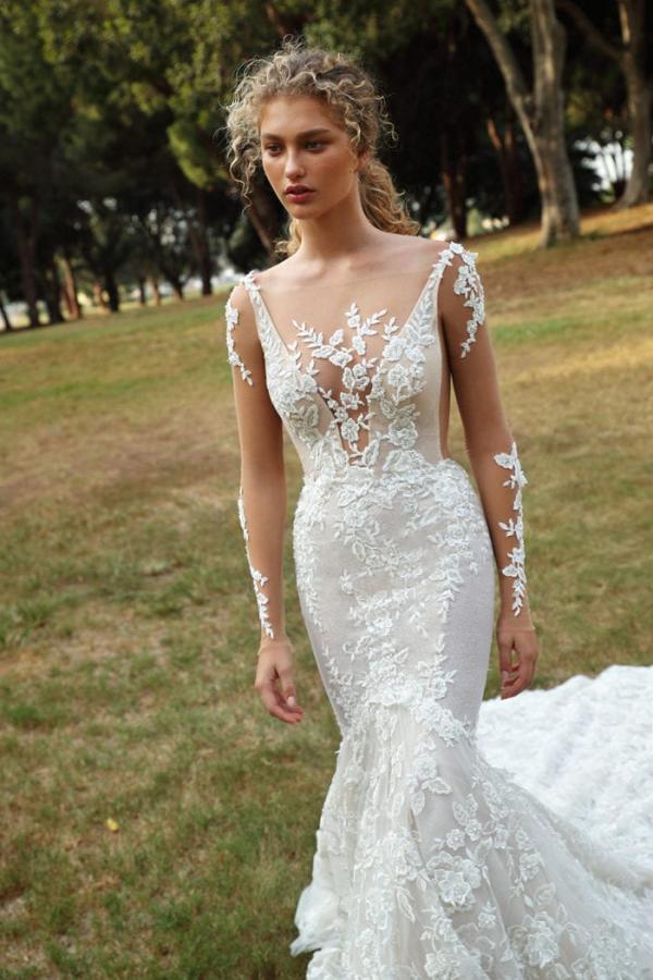 Stylish White Floral Lace Mermaid Bridal Dress Long Sleeves V-Neck Wedding Gown