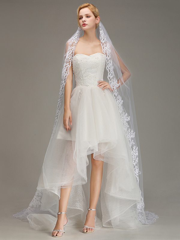 One Layer Wedding Veil with Comb Lace Edge Appliqued Bridal Veil