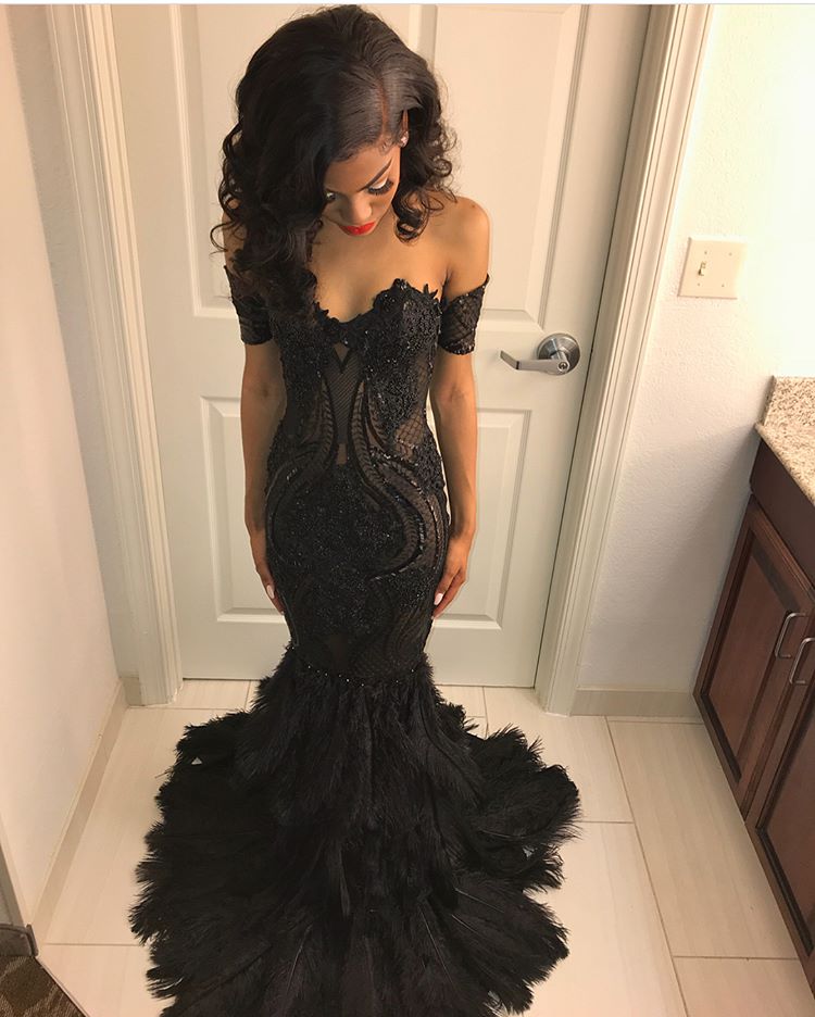 Beads Unique Lace Appliques Feather Prom Dresses | Off-The-Shoulder Fit and Flare Evening Gowns