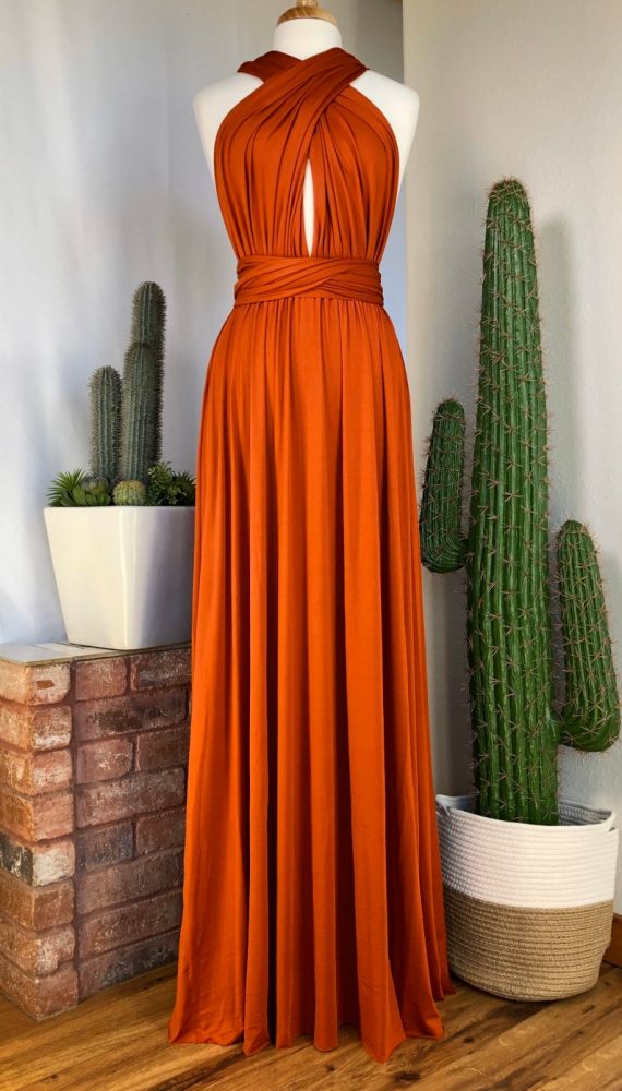 Halter V-Neck Chiffon Slim Bridesmaid Dress Simple Style Maid of Honor Dress