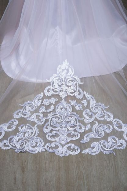 Cute bowtie ivory lace girls pegant dress