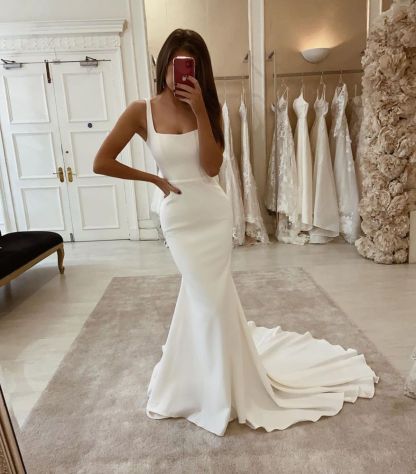 Sexy Spaghetti Strap White Satin Long Wedding Dresses