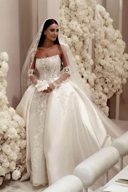 Exquisite Ball Gown Strapless Satin Lace Wedding Dresses with Train
