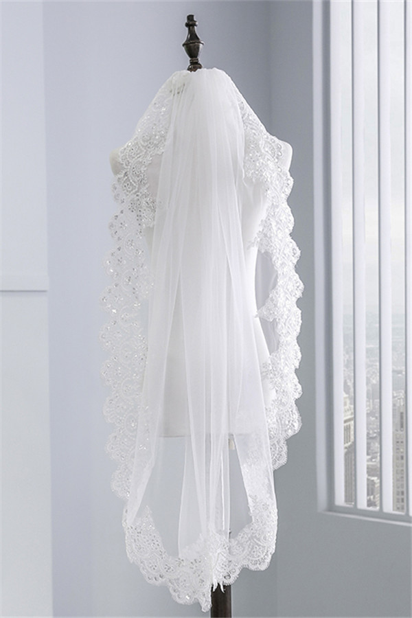 Cute Tulle Lace Scalloped Edge 1.5*1.45M Wedding Gloves with Appliques Sequined